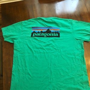 Patagonia Mens XXL Shirt